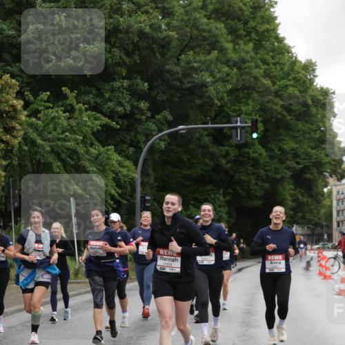 14.06.2026 - REWE Women's Run Jannik Wohlers http://msf.ph/oto/9797777 14.06.2026 10:01:22 Laufen 10867, 11031, 706 meine-sportfotos.de