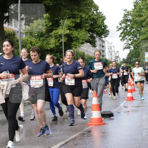 14.06.2026 - REWE Women's Run Jannik Wohlers http://msf.ph/oto/9797886 14.06.2026 09:12:08 Laufen 10606, 57, 394, 10734, 657 meine-sportfotos.de