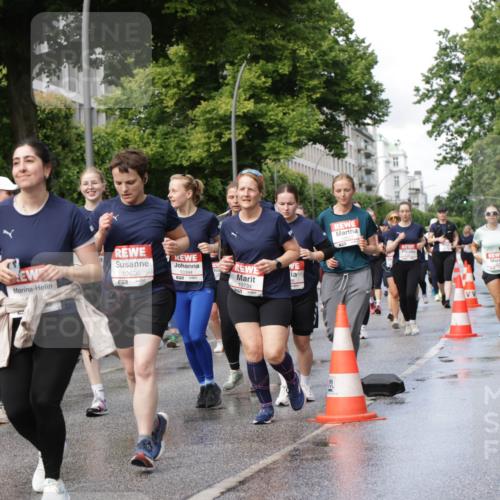 14.06.2026 - REWE Women's Run Jannik Wohlers http://msf.ph/oto/9797891 14.06.2026 09:12:08 Laufen 10606, 10394, 7, 10734 meine-sportfotos.de
