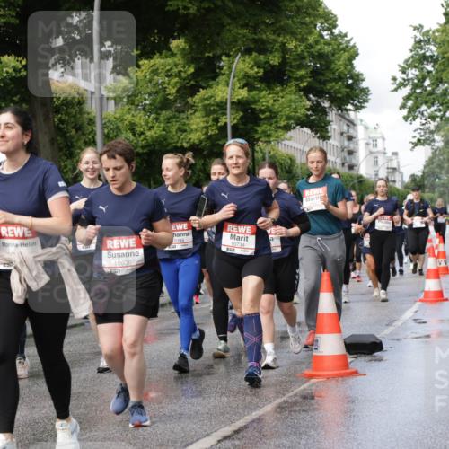 14.06.2026 - REWE Women's Run Jannik Wohlers http://msf.ph/oto/9797899 14.06.2026 09:12:08 Laufen 10606, 0394, 10734 meine-sportfotos.de