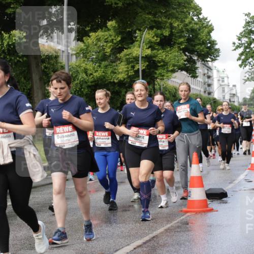 14.06.2026 - REWE Women's Run Jannik Wohlers http://msf.ph/oto/9797905 14.06.2026 09:12:08 Laufen 10606, 57, 10394, 10734, 286 meine-sportfotos.de