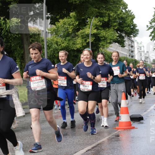 14.06.2026 - REWE Women's Run Jannik Wohlers http://msf.ph/oto/9797910 14.06.2026 09:12:09 Laufen 10606, 517, 10394, 10734, 6571, 11286, 5 meine-sportfotos.de
