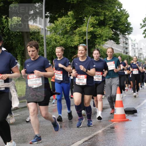 14.06.2026 - REWE Women's Run Jannik Wohlers http://msf.ph/oto/9797918 14.06.2026 09:12:09 Laufen 11455, 10606, 657, 10394, 10734, 11286 meine-sportfotos.de