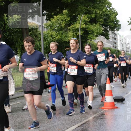 14.06.2026 - REWE Women's Run Jannik Wohlers http://msf.ph/oto/9797920 14.06.2026 09:12:09 Laufen 10606, 10994, 10734, 57, 11286 meine-sportfotos.de
