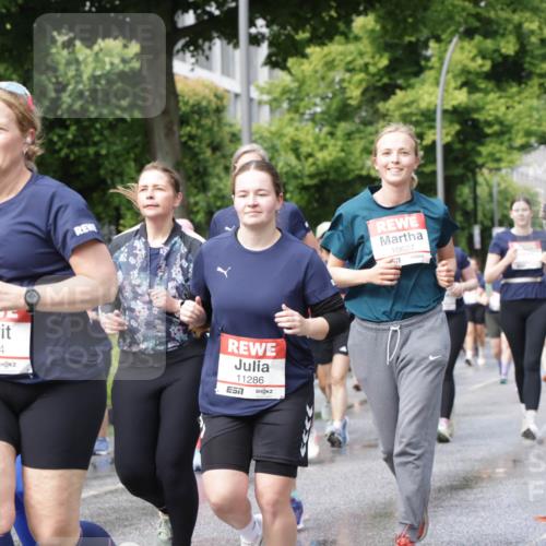 14.06.2026 - REWE Women's Run Jannik Wohlers http://msf.ph/oto/9797937 14.06.2026 09:12:10 Laufen 10734, 657, 11286, 10627 meine-sportfotos.de