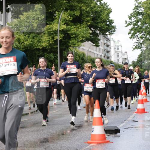 14.06.2026 - REWE Women's Run Jannik Wohlers http://msf.ph/oto/9797950 14.06.2026 09:12:11 Laufen 10977, 106, 6577, 10615, 12 meine-sportfotos.de