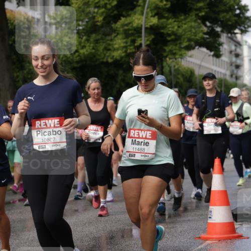 14.06.2026 - REWE Women's Run Jannik Wohlers http://msf.ph/oto/9798010 14.06.2026 09:12:15 Laufen 10124, 51, 10807, 11488, 57 meine-sportfotos.de