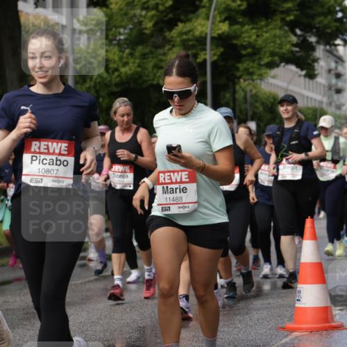 14.06.2026 - REWE Women's Run Jannik Wohlers http://msf.ph/oto/9798020 14.06.2026 09:12:15 Laufen 10124, 10807, 0536, 11488, 57 meine-sportfotos.de