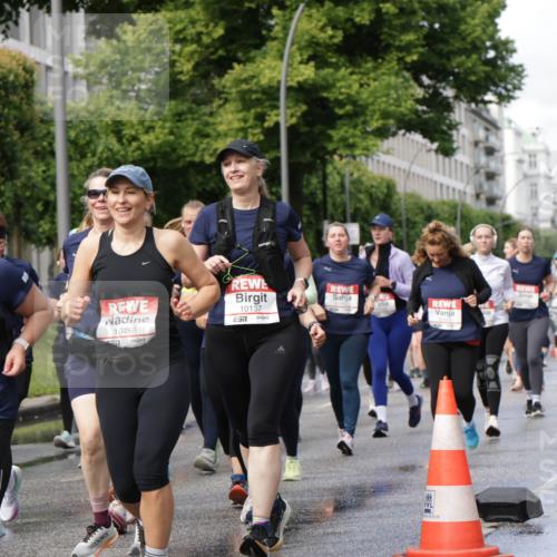 14.06.2026 - REWE Women's Run Jannik Wohlers http://msf.ph/oto/9798038 14.06.2026 09:12:17 Laufen 11256, 10458, 10137, 302, 22 meine-sportfotos.de