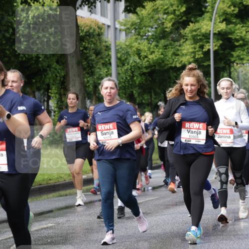 14.06.2026 - REWE Women's Run Jannik Wohlers http://msf.ph/oto/9798053 14.06.2026 09:12:20 Laufen 92, 1437, 57, 11170, 10503, 10200, 114, 90, 02, 22 meine-sportfotos.de