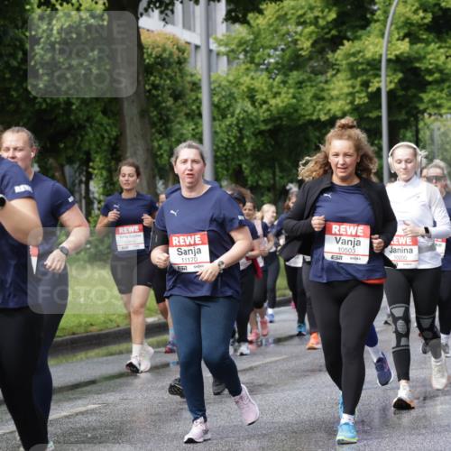 14.06.2026 - REWE Women's Run Jannik Wohlers http://msf.ph/oto/9798054 14.06.2026 09:12:20 Laufen 692, 11447, 57, 11170, 10503, 7, 10200, 11420 meine-sportfotos.de