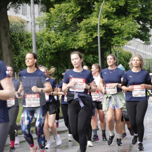 14.06.2026 - REWE Women's Run Jannik Wohlers http://msf.ph/oto/9798067 14.06.2026 09:12:24 Laufen 0145, 10928, 10767, 7, 10147, 57, 0040, 11349, 57 meine-sportfotos.de