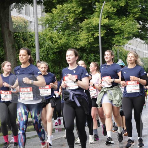 14.06.2026 - REWE Women's Run Jannik Wohlers http://msf.ph/oto/9798070 14.06.2026 09:12:25 Laufen 10145, 10928, 51, 10146, 577, 10767, 517, 0040, 62, 11349, 7, 11 meine-sportfotos.de