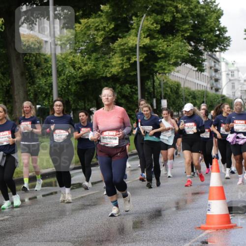 14.06.2026 - REWE Women's Run Jannik Wohlers http://msf.ph/oto/9798124 14.06.2026 09:12:30 Laufen 11282, 7, 10456, 1090, 12, 9, 9 meine-sportfotos.de