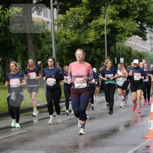 14.06.2026 - REWE Women's Run Jannik Wohlers http://msf.ph/oto/9798133 14.06.2026 09:12:31 Laufen 11282, 10457, 10916, 10456 meine-sportfotos.de