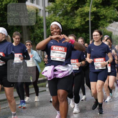 14.06.2026 - REWE Women's Run Jannik Wohlers http://msf.ph/oto/9798168 14.06.2026 09:12:36 Laufen 11317, 10909, 57, 10758, 10182, 7, 073, 57, 1075 meine-sportfotos.de