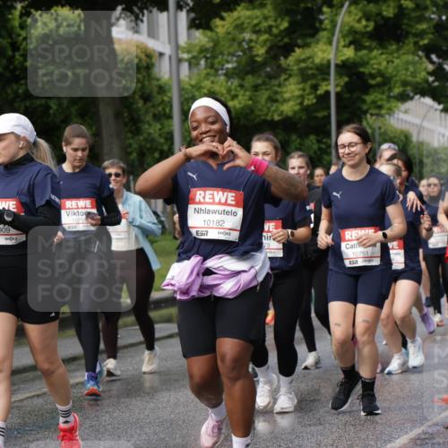 14.06.2026 - REWE Women's Run Jannik Wohlers http://msf.ph/oto/9798169 14.06.2026 09:12:36 Laufen 11317, 10909, 57, 10758, 10182, 7, 73, 10751 meine-sportfotos.de