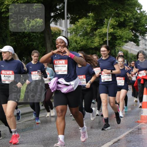 14.06.2026 - REWE Women's Run Jannik Wohlers http://msf.ph/oto/9798174 14.06.2026 09:12:36 Laufen 11317, 10909, 7, 1075, 10182, 577, 73, 10751, 11168 meine-sportfotos.de