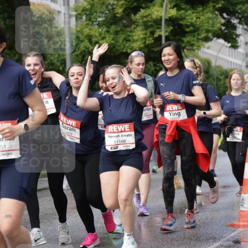 14.06.2026 - REWE Women's Run Jannik Wohlers http://msf.ph/oto/9798183 14.06.2026 09:12:37 Laufen 10751, 517, 11029, 11168, 7, 461, 11277, 3, 02, 22 meine-sportfotos.de