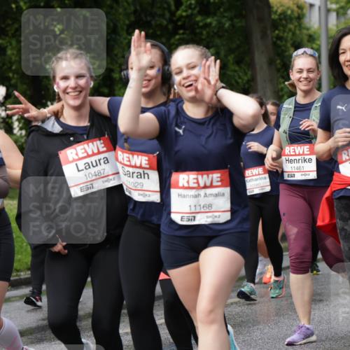 14.06.2026 - REWE Women's Run Jannik Wohlers http://msf.ph/oto/9798210 14.06.2026 09:12:39 Laufen 11088, 10487, 57, 11029, 11168, 7, 10560, 157, 11461, 7, 10509, 7 meine-sportfotos.de
