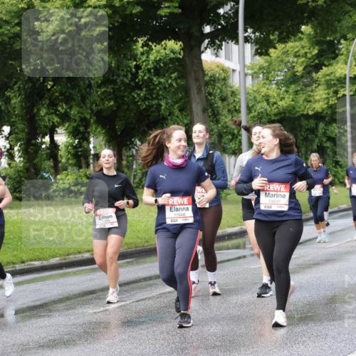 14.06.2026 - REWE Women's Run Jannik Wohlers http://msf.ph/oto/9798340 14.06.2026 09:12:55 Laufen 11000, 517, 10948, 7, 10537, 57 meine-sportfotos.de