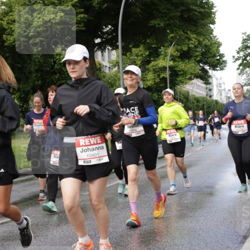 14.06.2026 - REWE Women's Run Jannik Wohlers http://msf.ph/oto/9798411 14.06.2026 09:13:13 Laufen 1040, 57, 10918, 11216, 10401, 7, 51, 11178 meine-sportfotos.de