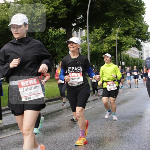 14.06.2026 - REWE Women's Run Jannik Wohlers http://msf.ph/oto/9798425 14.06.2026 09:13:13 Laufen 0403, 7, 10401, 57, 10918, 7, 11178, 657, 11216, 57 meine-sportfotos.de