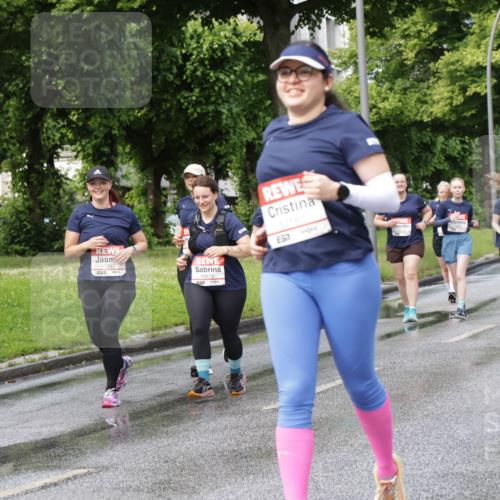14.06.2026 - REWE Women's Run Jannik Wohlers http://msf.ph/oto/9798464 14.06.2026 09:13:19 Laufen 11247, 10572, 10180, 7 meine-sportfotos.de
