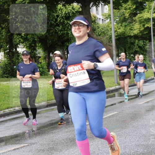 14.06.2026 - REWE Women's Run Jannik Wohlers http://msf.ph/oto/9798467 14.06.2026 09:13:19 Laufen 11247, 7, 10572, 10180 meine-sportfotos.de