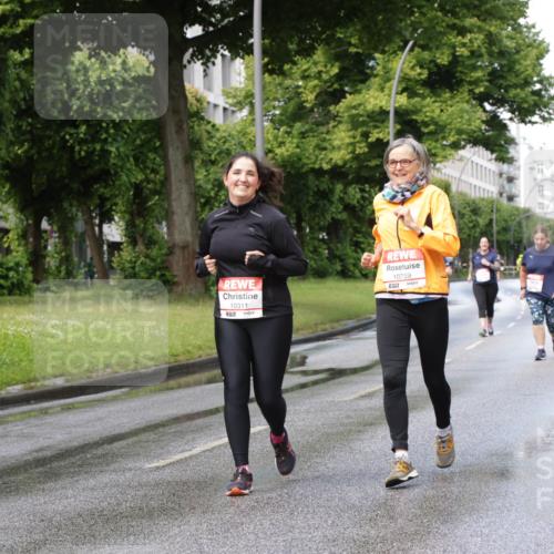14.06.2026 - REWE Women's Run Jannik Wohlers http://msf.ph/oto/9798532 14.06.2026 09:13:33 Laufen 10311, 517, 10759, 57 meine-sportfotos.de