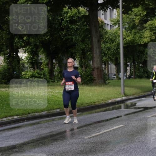 14.06.2026 - REWE Women's Run Jannik Wohlers http://msf.ph/oto/9798681 14.06.2026 09:14:43 Laufen 10459 meine-sportfotos.de