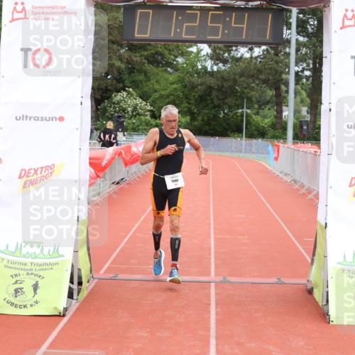 14.06.2026 - 7 Türme Triathlon Andreas Tolksdorf http://msf.ph/oto/9799102 14.06.2026 11:55:40 Ziel 435 meine-sportfotos.de