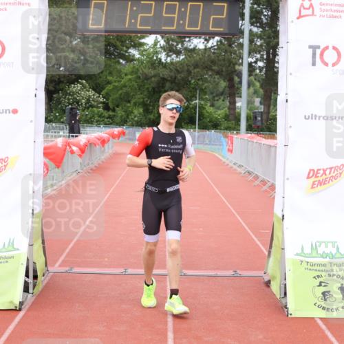 14.06.2026 - 7 Türme Triathlon Andreas Tolksdorf http://msf.ph/oto/9799146 14.06.2026 11:59:02 Ziel 413 meine-sportfotos.de