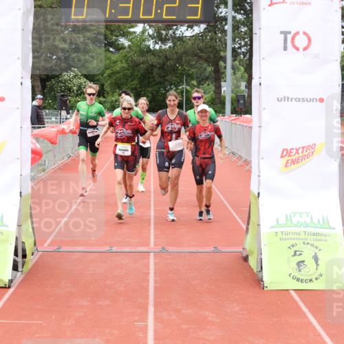 14.06.2026 - 7 Türme Triathlon Andreas Tolksdorf http://msf.ph/oto/9799161 14.06.2026 12:00:23 Ziel 450, 451, 452, 453, 475, 476, 477 meine-sportfotos.de
