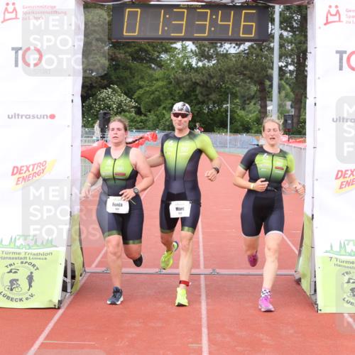 14.06.2026 - 7 Türme Triathlon Andreas Tolksdorf http://msf.ph/oto/9799185 14.06.2026 12:03:46 Ziel 531, 532, 533 meine-sportfotos.de