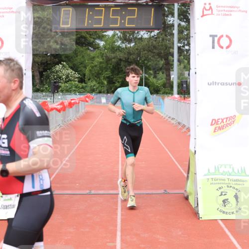 14.06.2026 - 7 Türme Triathlon Andreas Tolksdorf http://msf.ph/oto/9799198 14.06.2026 12:05:21 Ziel 454 meine-sportfotos.de