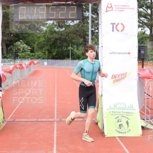 14.06.2026 - 7 Türme Triathlon Andreas Tolksdorf http://msf.ph/oto/9799200 14.06.2026 12:05:22 Ziel 454 meine-sportfotos.de