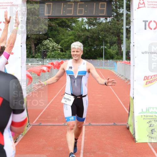 14.06.2026 - 7 Türme Triathlon Andreas Tolksdorf http://msf.ph/oto/9799209 14.06.2026 12:06:18 Ziel 447 meine-sportfotos.de