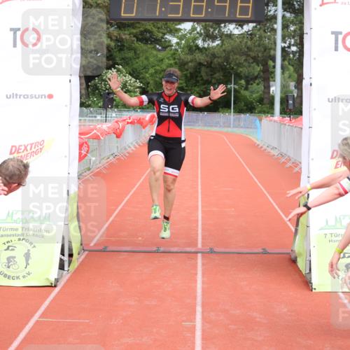 14.06.2026 - 7 Türme Triathlon Andreas Tolksdorf http://msf.ph/oto/9799213 14.06.2026 12:08:47 Ziel 484 meine-sportfotos.de