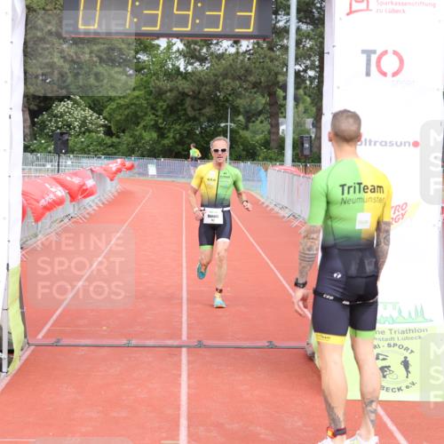 14.06.2026 - 7 Türme Triathlon Andreas Tolksdorf http://msf.ph/oto/9799226 14.06.2026 12:09:31 Ziel 460, 461, 462, 463 meine-sportfotos.de