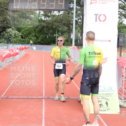 14.06.2026 - 7 Türme Triathlon Andreas Tolksdorf http://msf.ph/oto/9799228 14.06.2026 12:09:33 Ziel 461, 462, 463 meine-sportfotos.de