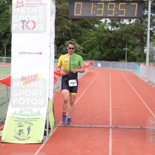14.06.2026 - 7 Türme Triathlon Andreas Tolksdorf http://msf.ph/oto/9799231 14.06.2026 12:09:57 Ziel 464 meine-sportfotos.de