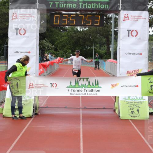 14.06.2026 - 7 Türme Triathlon Andreas Tolksdorf http://msf.ph/oto/9799259 14.06.2026 14:57:52 Ziel 805 meine-sportfotos.de