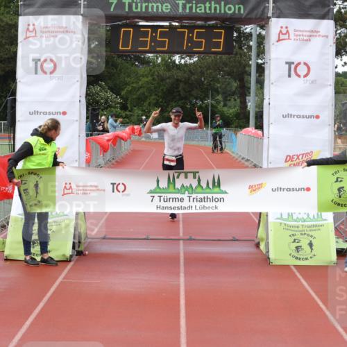 14.06.2026 - 7 Türme Triathlon Andreas Tolksdorf http://msf.ph/oto/9799260 14.06.2026 14:57:53 Ziel 805 meine-sportfotos.de