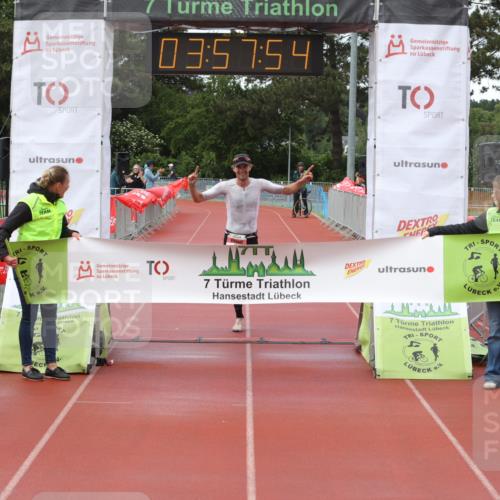 14.06.2026 - 7 Türme Triathlon Andreas Tolksdorf http://msf.ph/oto/9799262 14.06.2026 14:57:53 Ziel 805 meine-sportfotos.de