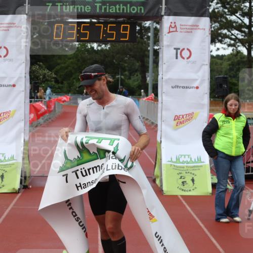 14.06.2026 - 7 Türme Triathlon Andreas Tolksdorf http://msf.ph/oto/9799277 14.06.2026 14:57:58 Ziel 805 meine-sportfotos.de