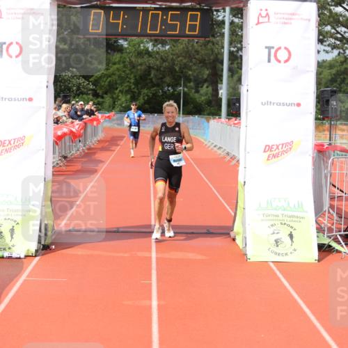 14.06.2026 - 7 Türme Triathlon Andreas Tolksdorf http://msf.ph/oto/9799364 14.06.2026 15:10:57 Ziel 931, 1042 meine-sportfotos.de