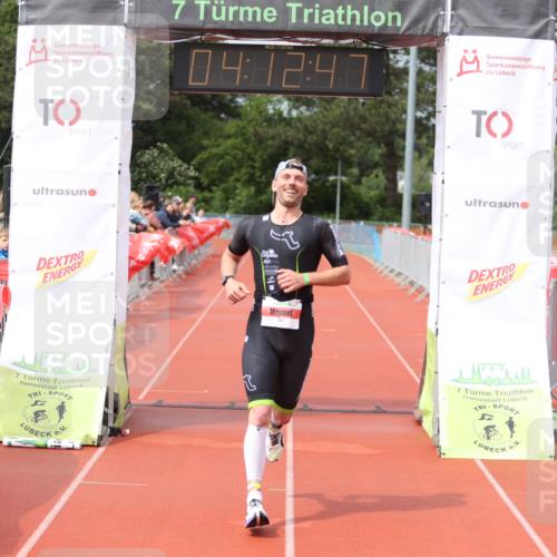 14.06.2026 - 7 Türme Triathlon Andreas Tolksdorf http://msf.ph/oto/9799384 14.06.2026 15:12:46 Ziel 757 meine-sportfotos.de