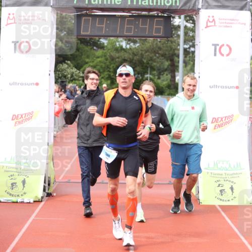 14.06.2026 - 7 Türme Triathlon Andreas Tolksdorf http://msf.ph/oto/9799433 14.06.2026 15:16:44 Ziel 689, 1088, 1144 meine-sportfotos.de