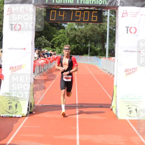 14.06.2026 - 7 Türme Triathlon Andreas Tolksdorf http://msf.ph/oto/9799459 14.06.2026 15:19:04 Ziel 863 meine-sportfotos.de